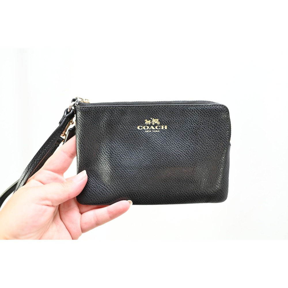 Coach Black Crossgrain Leather Corner Zip Wristlet G1532 Gold Logo